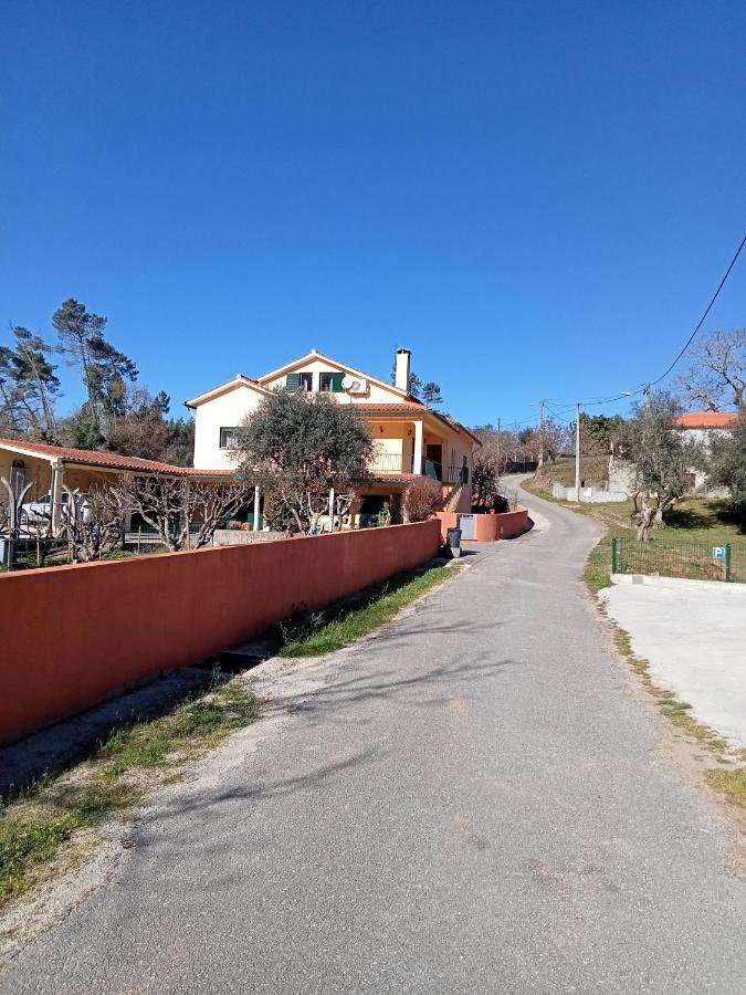 Alojamento Local - Casa Amarela Alvaiázere Exterior foto